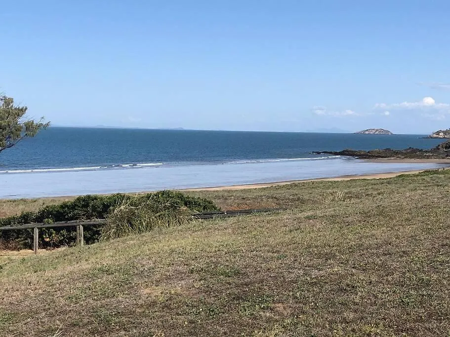 1 Wood Street, Emu Park Vila 0*,
