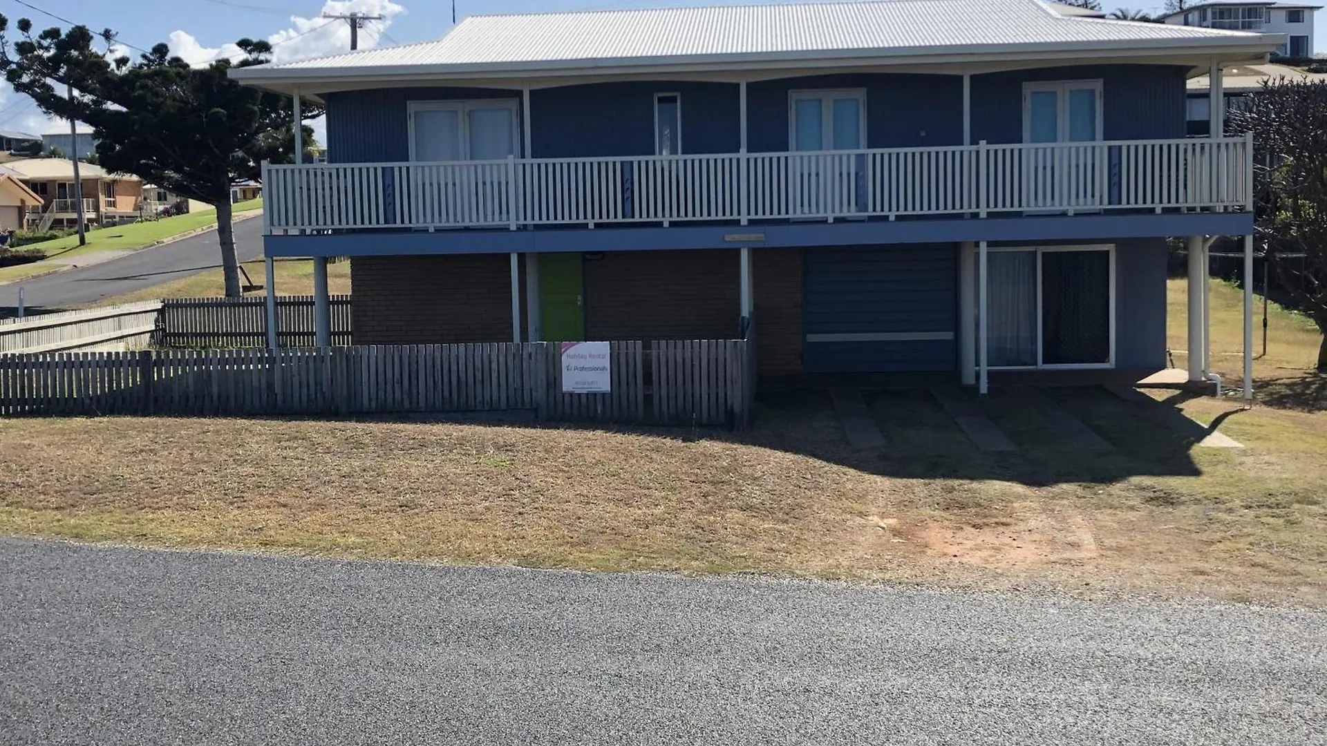 1 Wood Street, Emu Park Vila